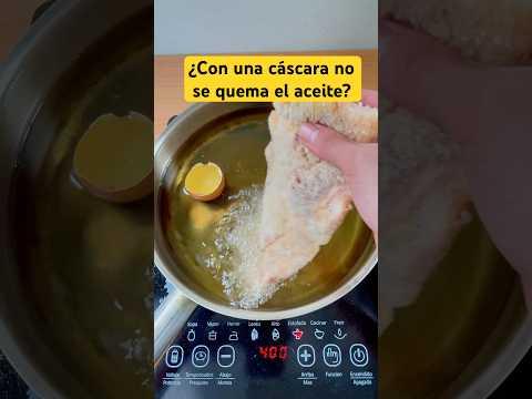 ¿ No se quema el aceite con cáscara de huevo o masa con sal? #cienciaycocina #shorts