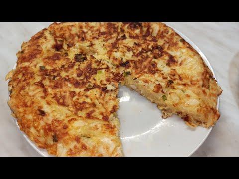 Ленивый пирог из лаваша с курицей и сыром. Пирог на сковороде