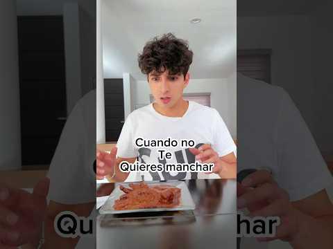 Se han manchado la ropa al comer? 