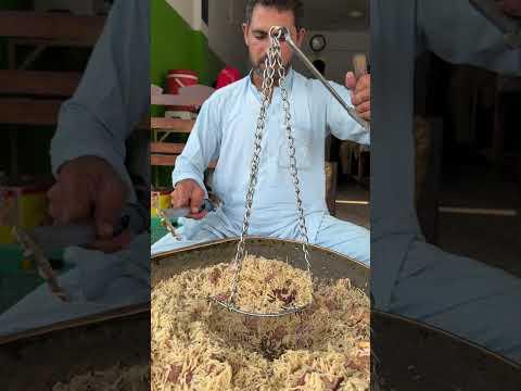 Old Style of Selling Ghost Chawal On Desi Scale | Zahir Nosh Deg Chawal | Swabi Famous Beef Chawal