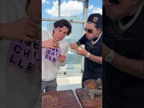 Batalla de Tacos con Ryan Castro 