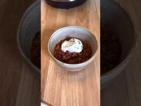 Do beans go in chili?!  The ULTIMATE Chili recipe. #food #foodreview #comedy