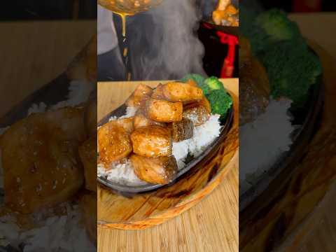 SIZZLING CRISPY SALMON BITES #SHORTS #WOK