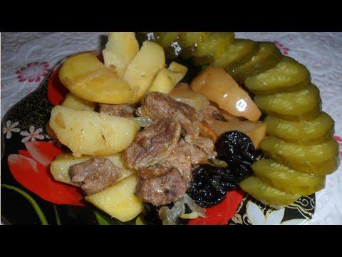 Как приготовить в духовке вкусное мясо с картошкой и фруктами в  рукаве.