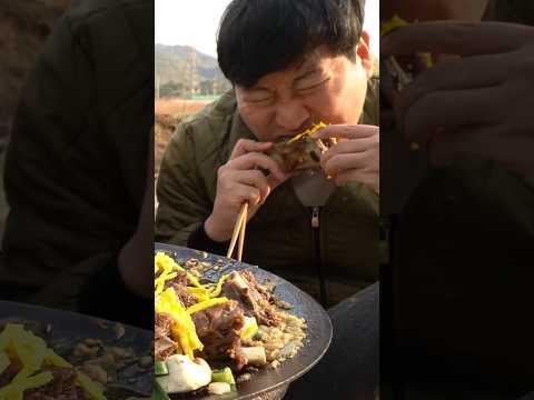 솥뚜껑에 갈비찜을? #먹방 #shorts #요리