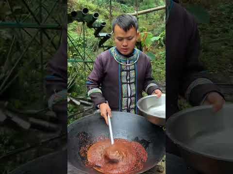 ASMR MUKBANG：THE UNIQUE DELICACY OF THE MIAO FAMILY MADE XIAOYU'S MOUTH WATER WITH OIL