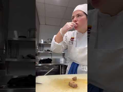 Day 94 in the life of an NYC Culinary Student - Sausage Making