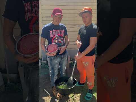 5 Gallons of Cajun Chili in a Cast Iron Pot | Let’s Go!