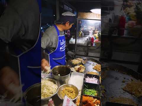 Amazing Skill Shrimp Pad Thai | Thai Food | Thailand